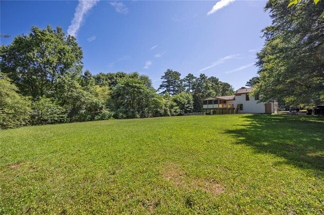 Building Photo - 2460 Sims Dr NE