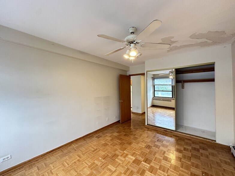Building Photo - 4180 N Marine Dr