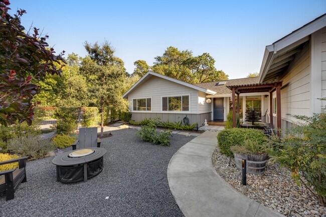 Building Photo - 88 Calistoga Rd