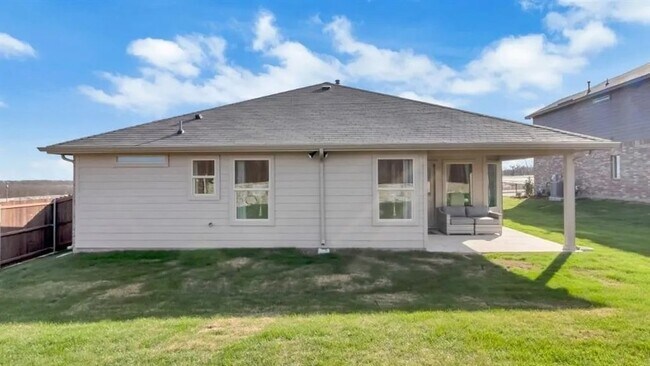 Building Photo - 9753 New Bern Dr