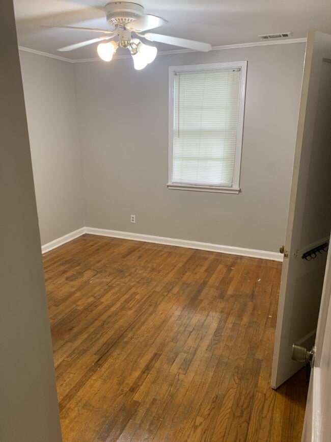 Building Photo - 2041 Mona Lisa Dr