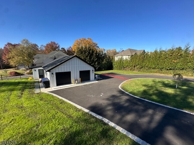 Building Photo - 76 Burnet Rd