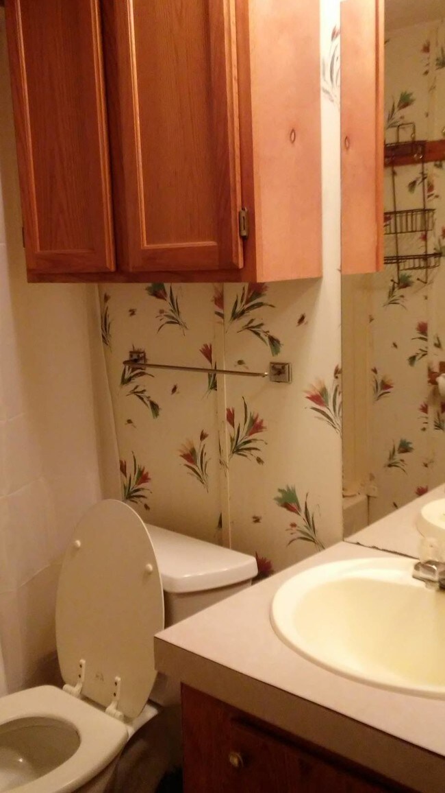 Building Photo - 6618 Topper Run