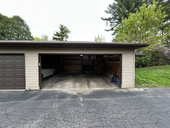 Building Photo - 265 S Harrison St