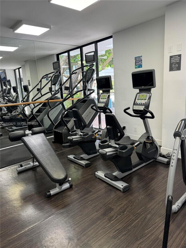 Building Photo - 3300 NE 192 St