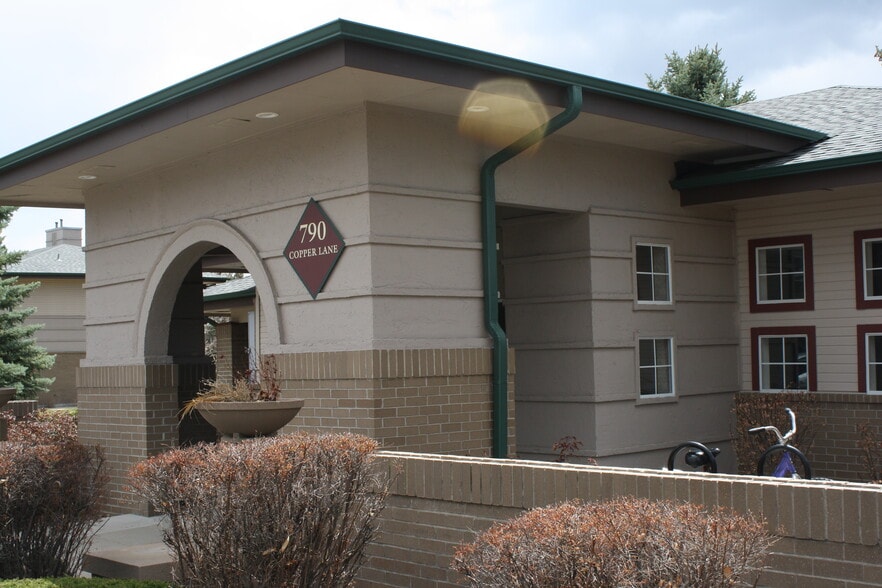 Building Photo - 740 Copper Ln