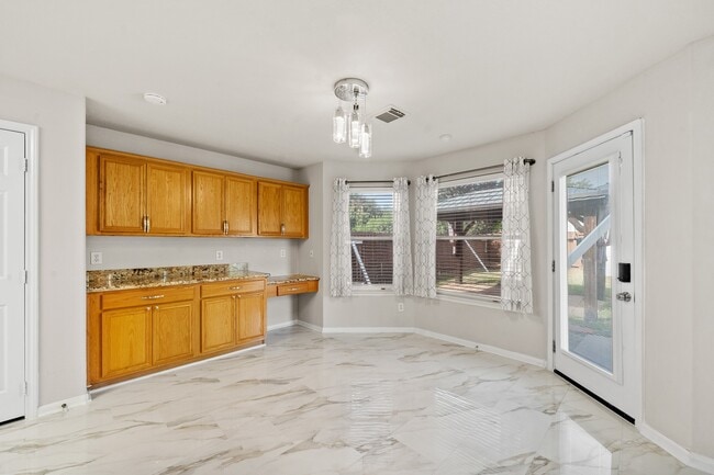 Building Photo - 3519 Brackenfern Rd