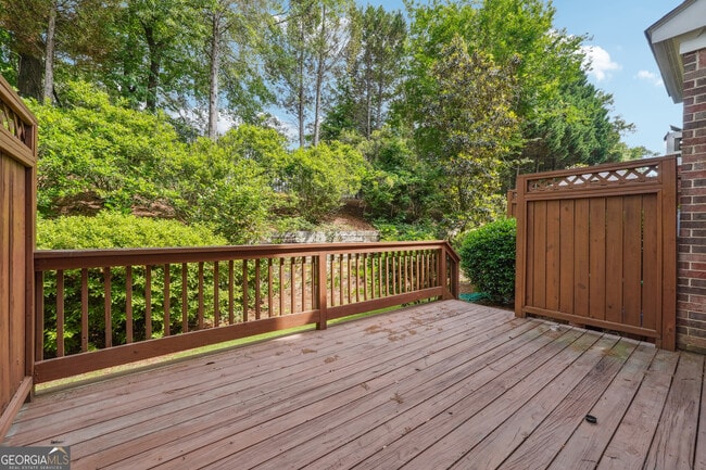 Building Photo - 2315 English Ivy Ct