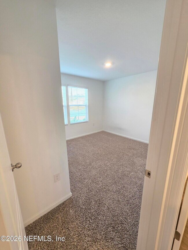 Building Photo - 2885 Oak Stream Dr