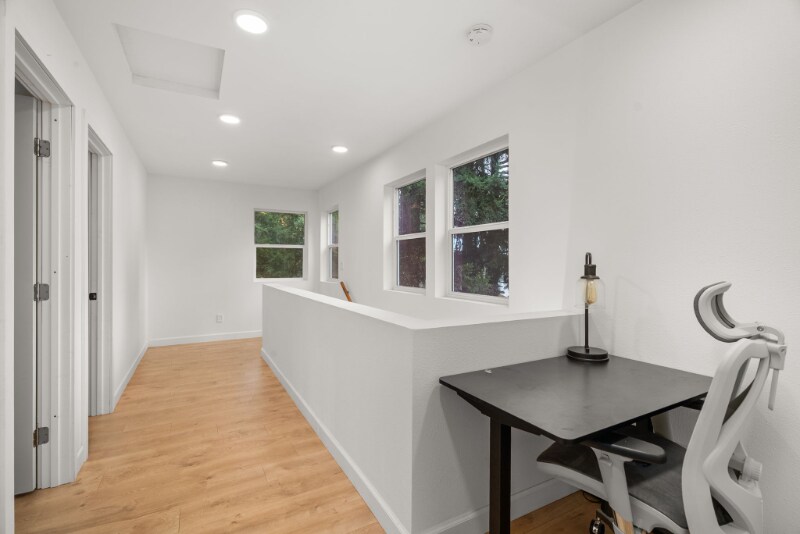 Building Photo - 7105 20th Ave SE