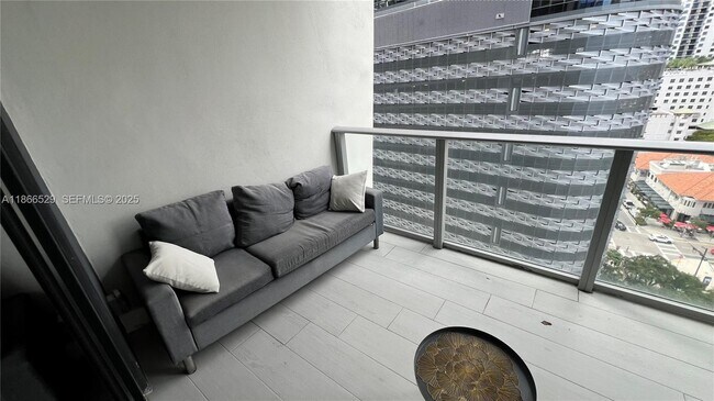 Building Photo - 1010 Brickell Ave