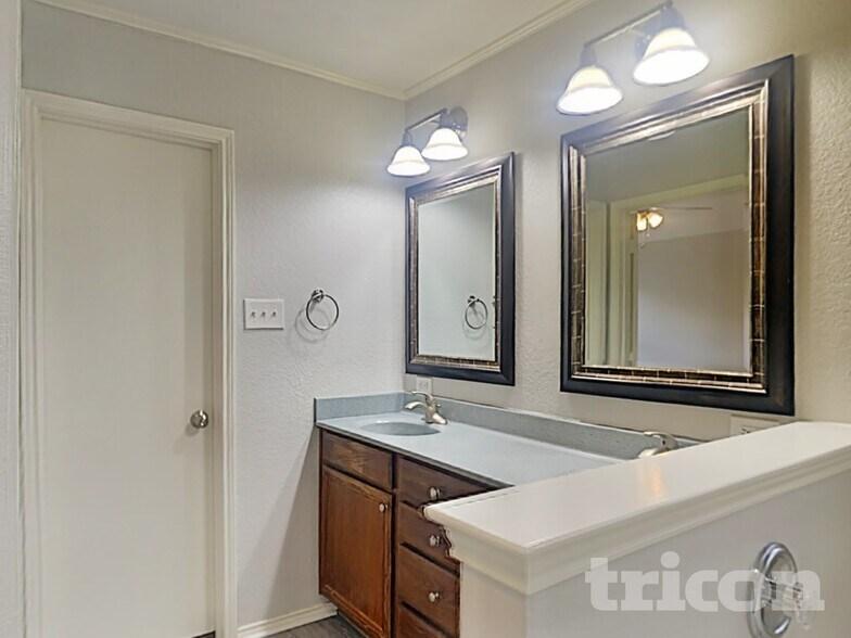 Building Photo - 2316 Harvest Glen Ct