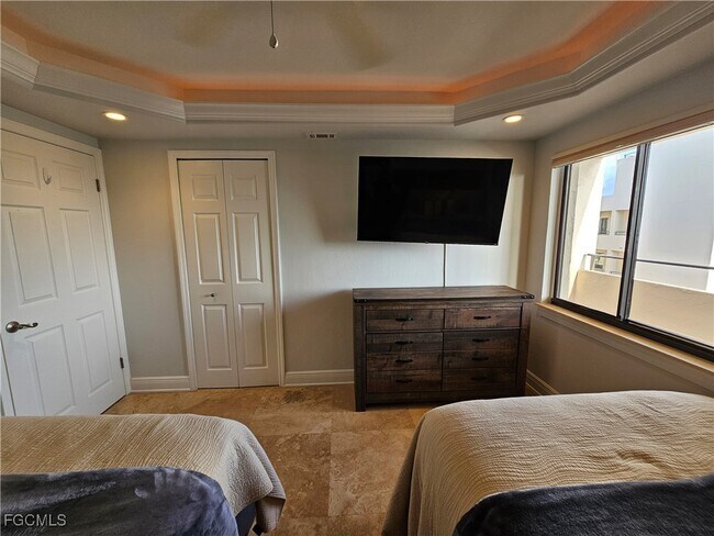 Building Photo - 6672 Estero Blvd