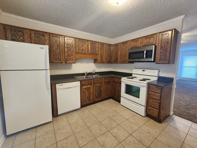 Building Photo - 1515 S Lumpkin St