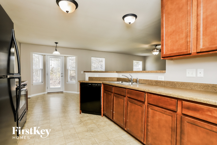 Building Photo - 459 Parkgate Dr