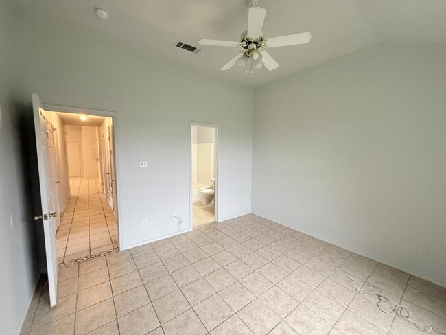 Building Photo - 3708 Gus Dr