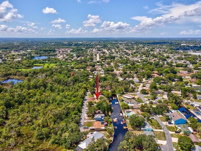 Building Photo - 5425 Waters Edge Dr