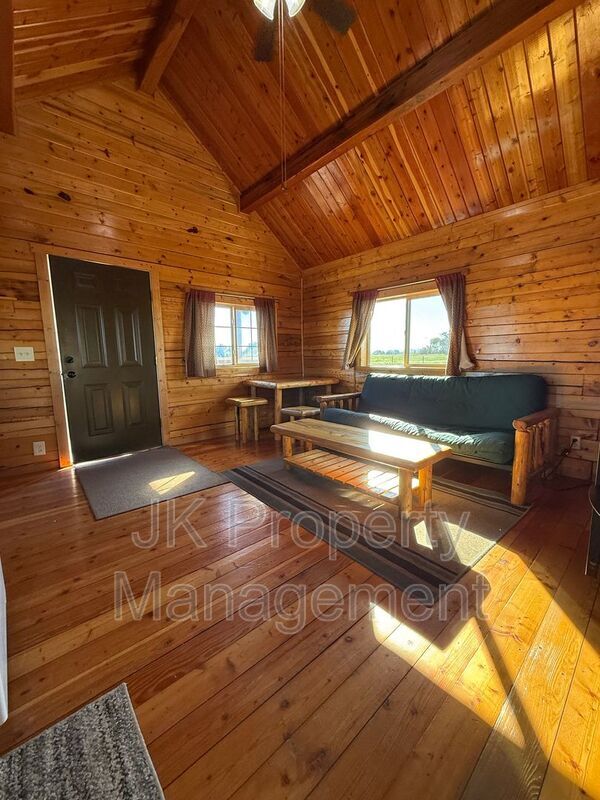 Building Photo - 517 US-89