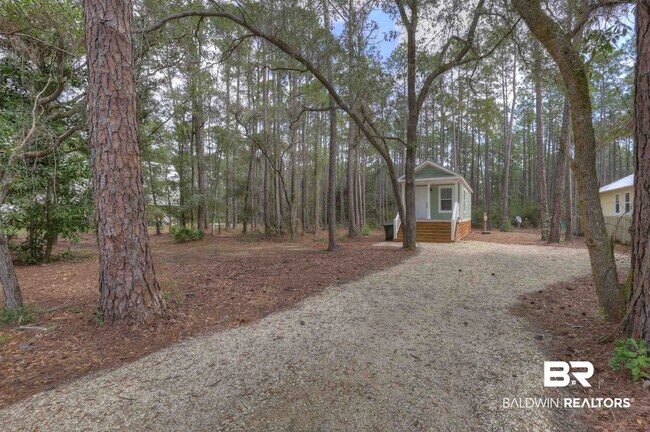Building Photo - 14588 Scenic Hwy