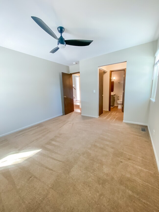 Building Photo - 643 Wilbur Ct