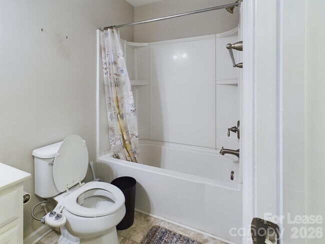 Building Photo - 6624 Berewick Commons Pkwy