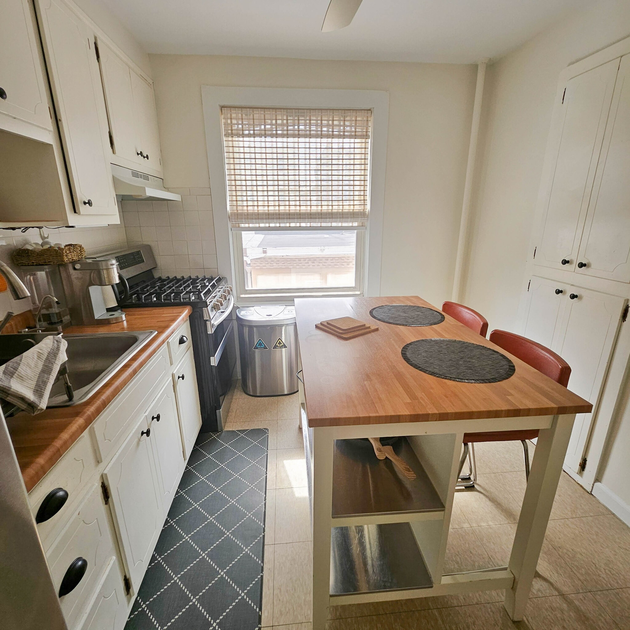 Building Photo - 3239 46th St