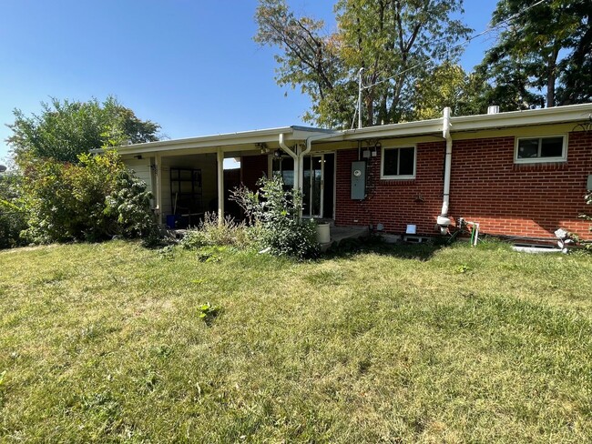 Building Photo - Ranch Style Home