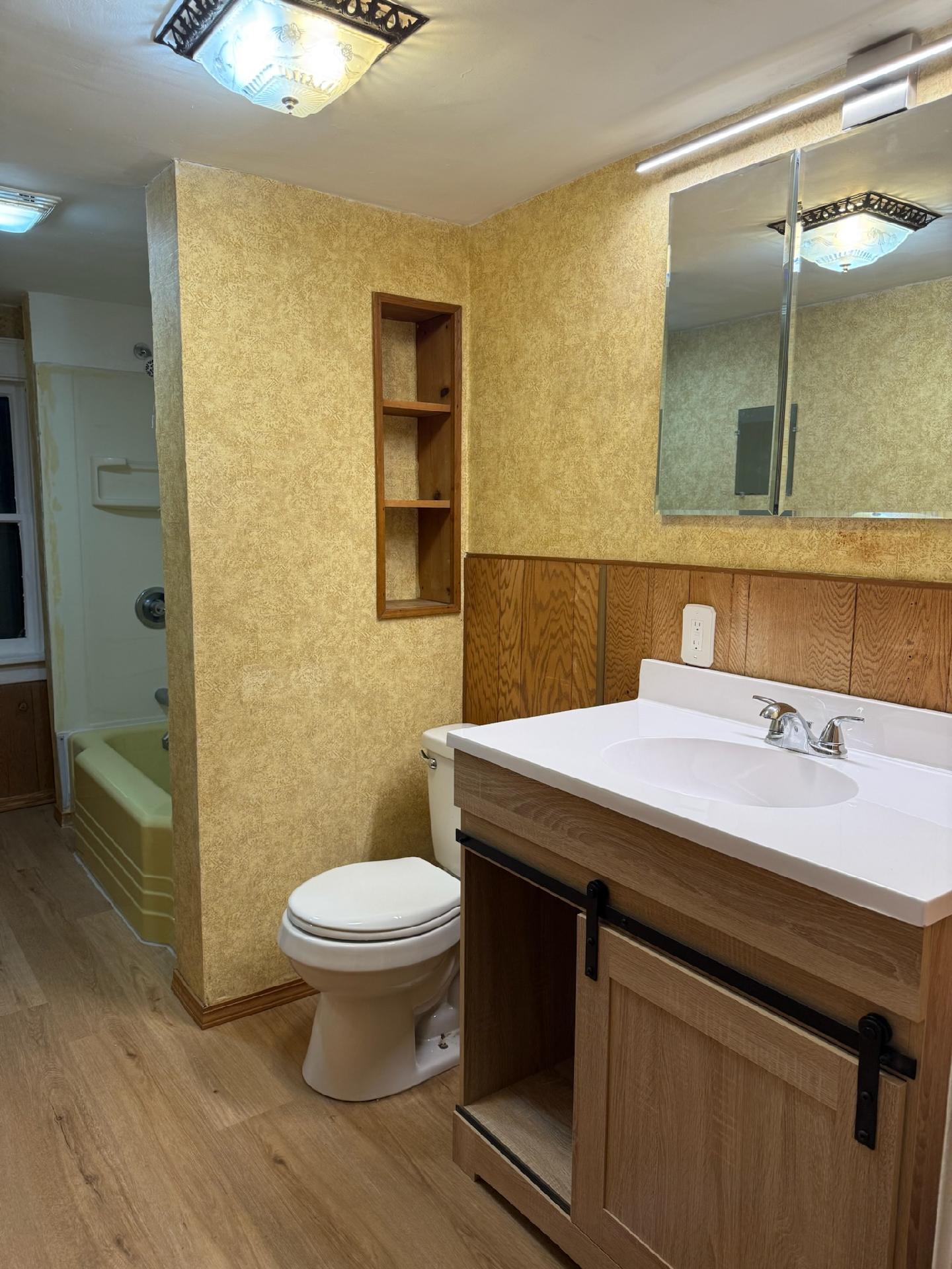 Building Photo - 1922 Grange Ave