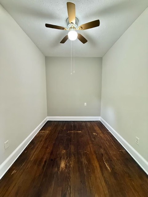 Building Photo - 5822 Lawn Ave