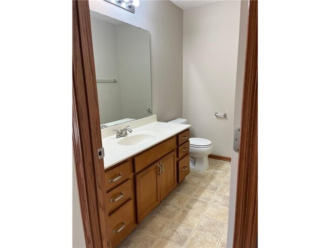 Building Photo - 7211 Jewel Ln N