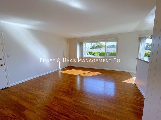 Building Photo - 3211 E Wilton St