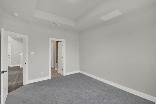 Building Photo - 208 Mirabeau Way