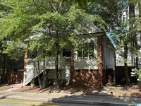 Building Photo - 218 Hawthorn St