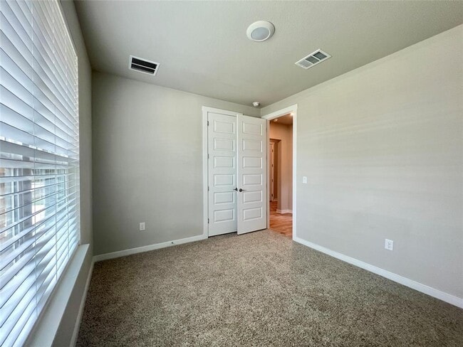 Building Photo - 2308 Bear Cub Bend