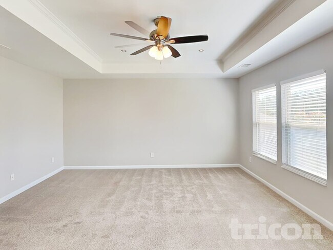 Building Photo - 5517 Village Trace