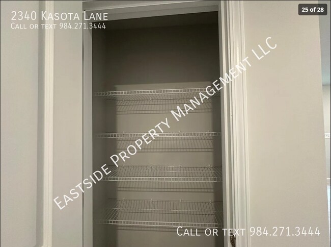 Building Photo - 2340 Kasota Ln
