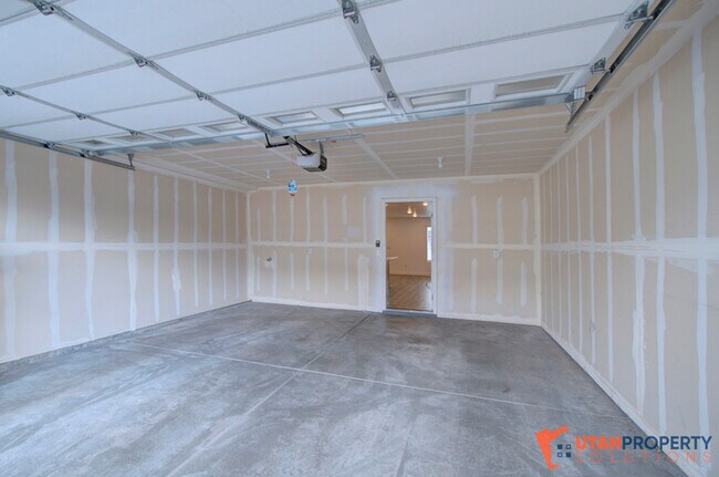 Building Photo - 763 N 3860 W