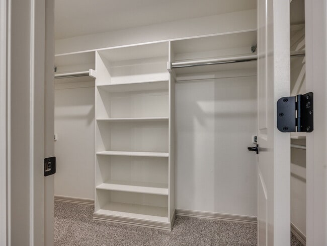 Building Photo - 4265 Overlook Pass