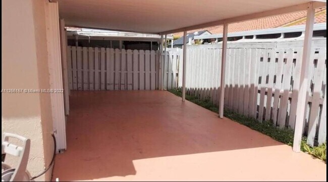 Building Photo - 8811 NW 112th Ter