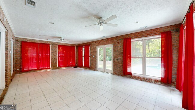 Building Photo - 1531 Dartmouth Ct