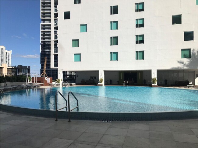 Building Photo - 55 SE 6th St