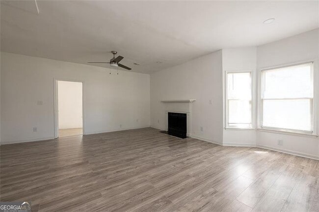 Building Photo - 348 Lakeridge Ct