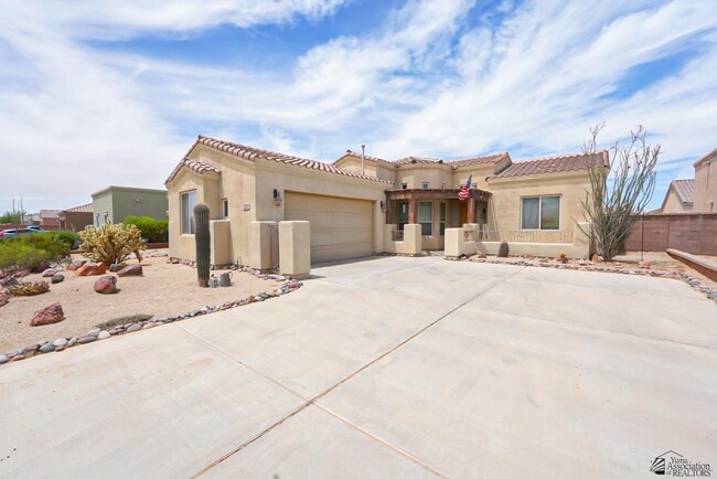 Building Photo - 3476 S Woodpecker Way