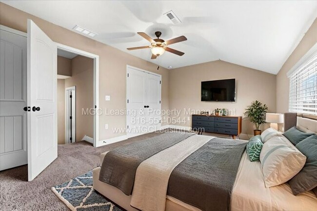 Building Photo - Timber Trails Townhomes - Reduced Rate with a 15 Month Lease!