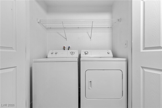 Building Photo - 6955 N Durango Dr