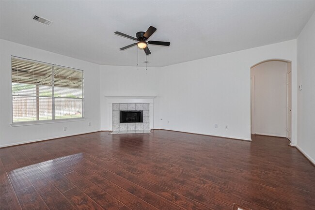 Building Photo - 15603 Mustang Island Dr