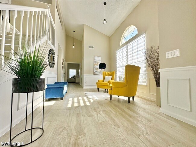 Building Photo - 3639 Kent Dr