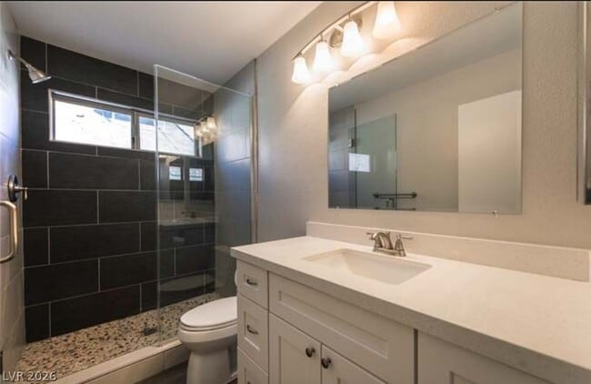 Building Photo - 1012 Holliston Cir