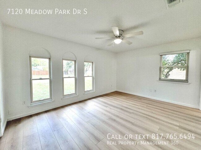 Building Photo - Freshly updated North Richland Hills home ...