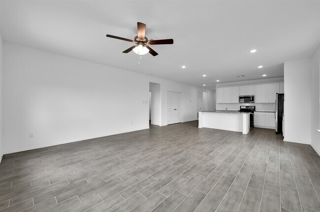 Building Photo - 9699 Caney Trails Rd